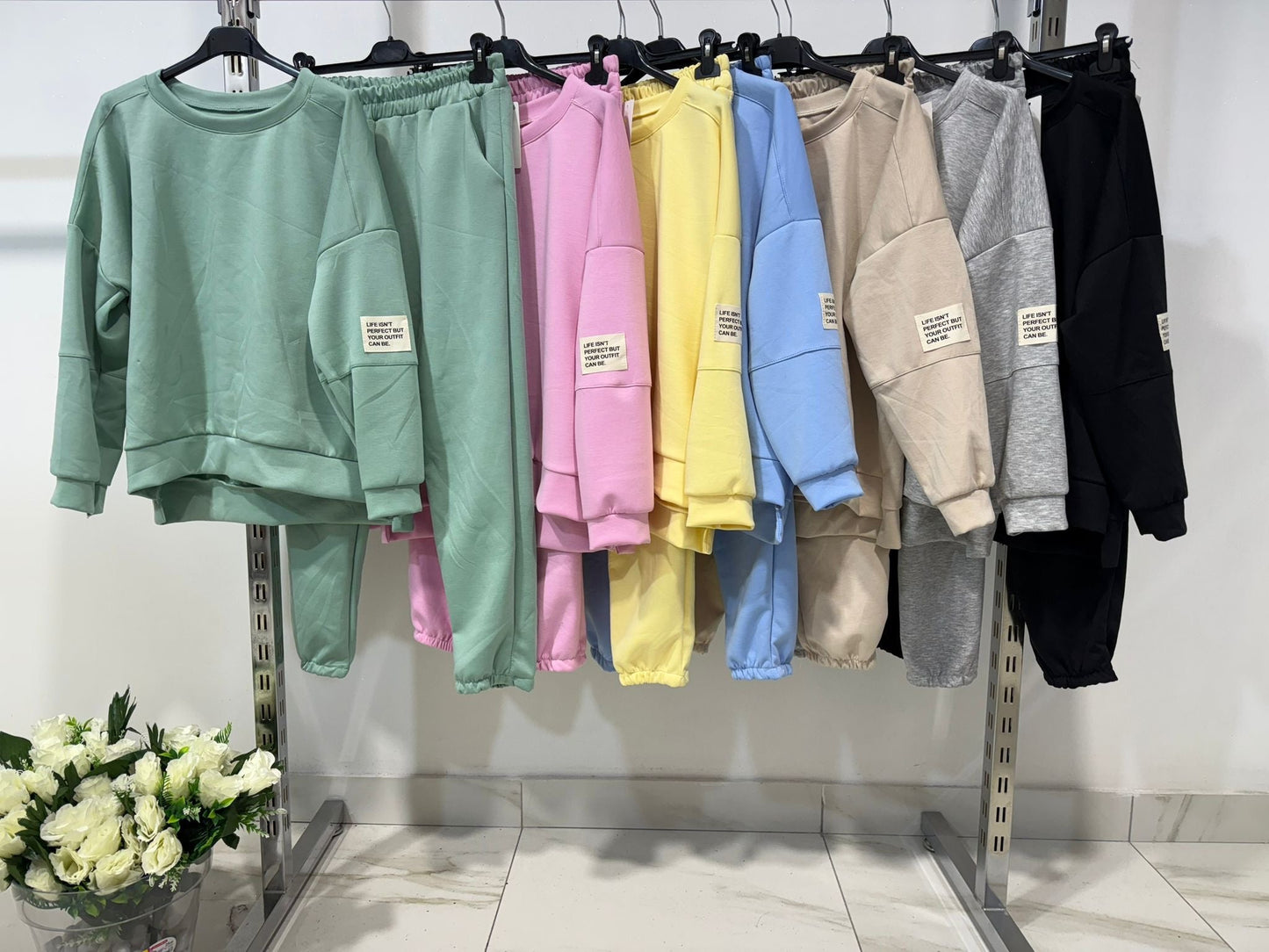 Completo con Motivo Floreale