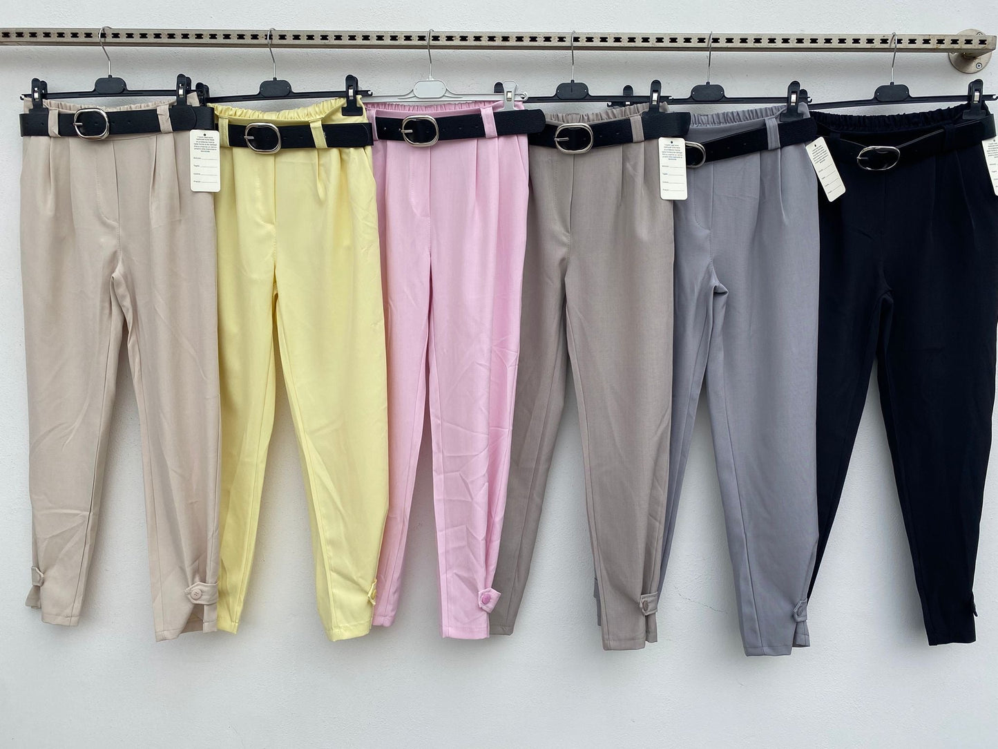 Pantalone elegante in tessuto di qualità