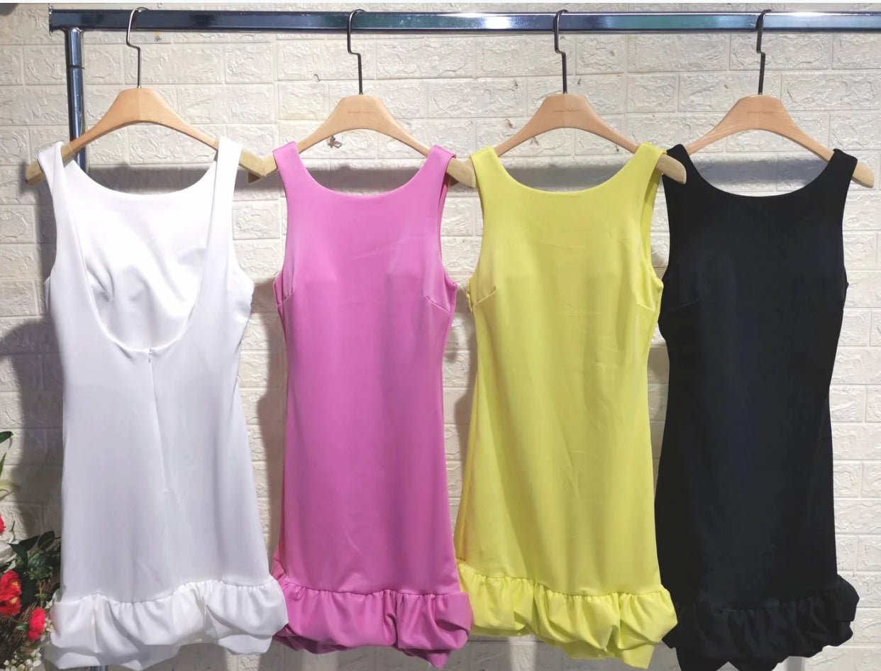 Abito Elegante in Tessuto di Qualità