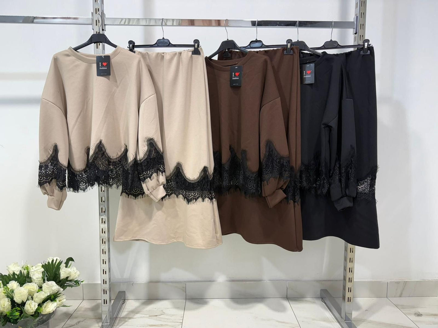 Completo elegante in tessuto pregiato