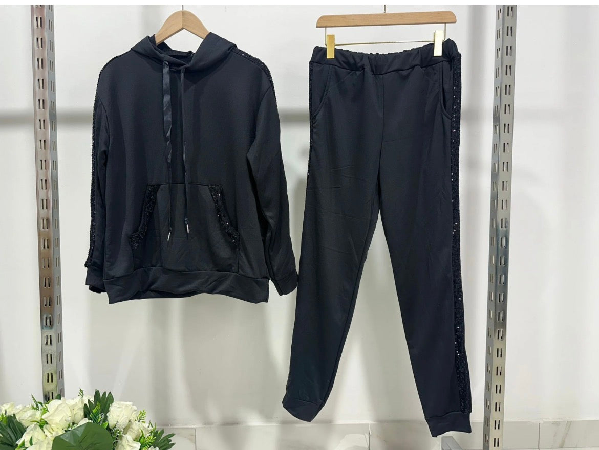 Completo sportivo elegante