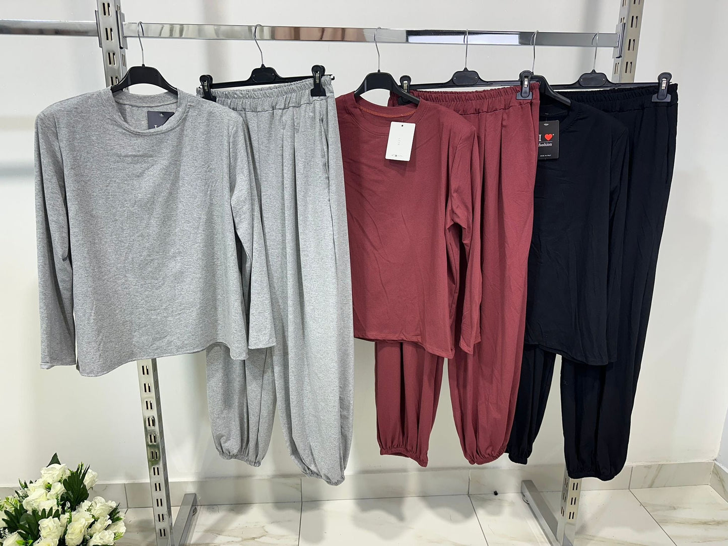 Completo Elegante in Tessuto di Alta Qualità