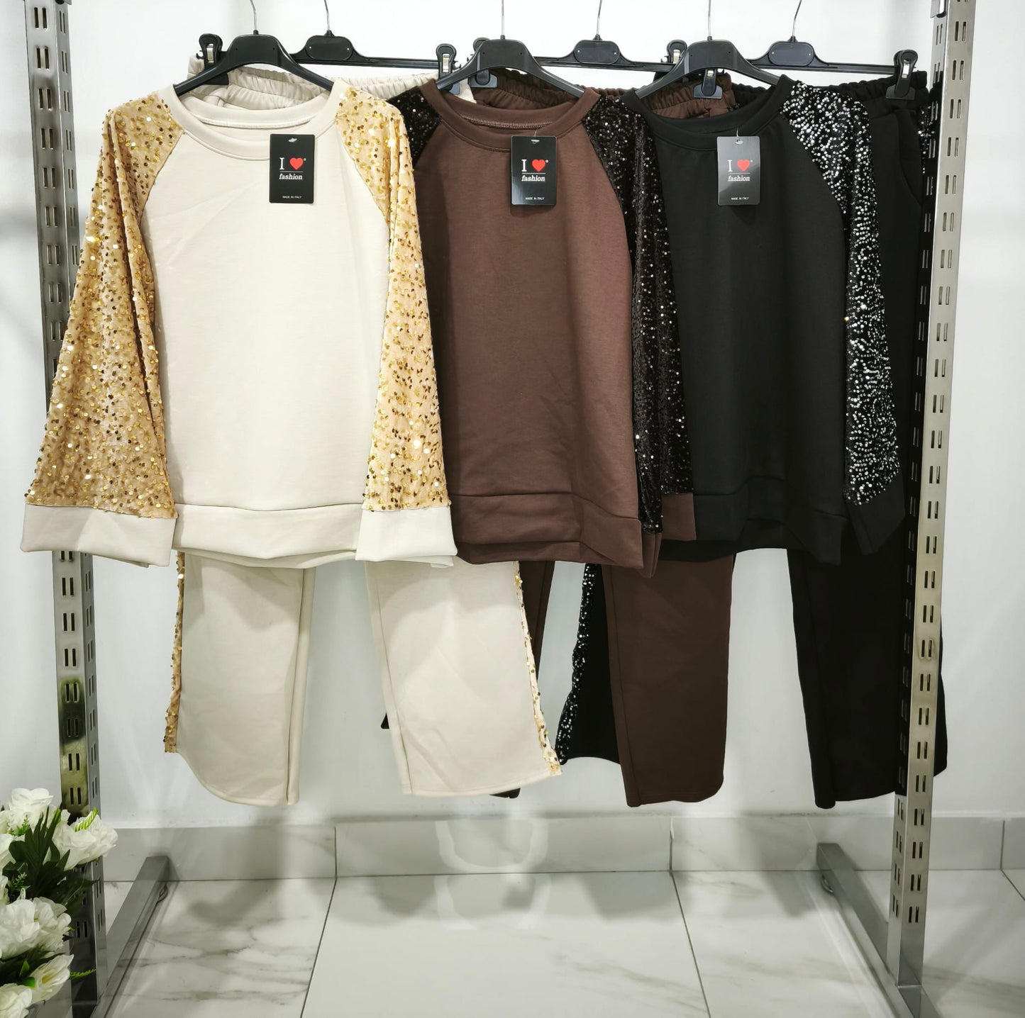 Coordinato Elegante in Tessuto Confortevole