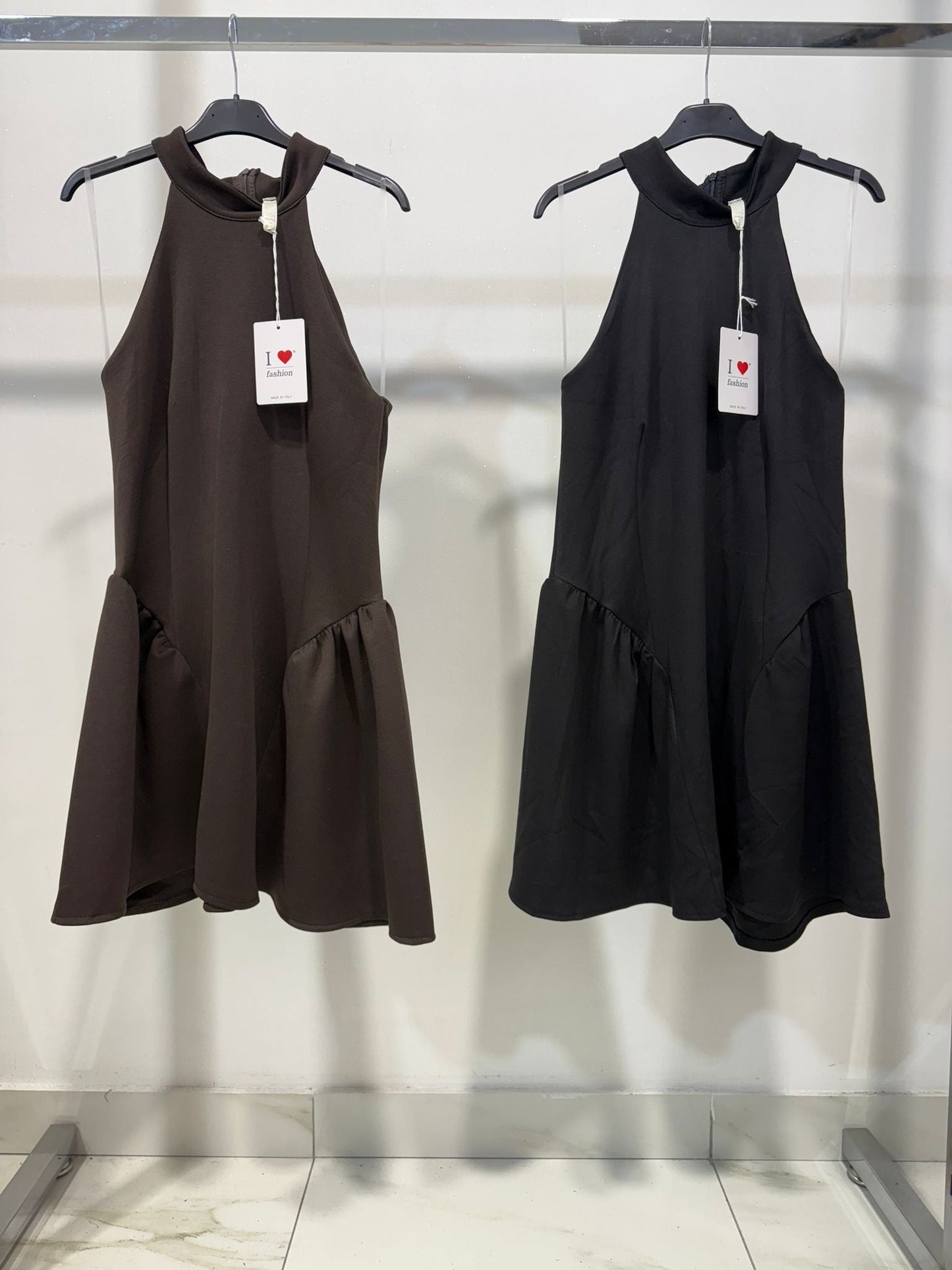 Abito elegante in tessuto leggero