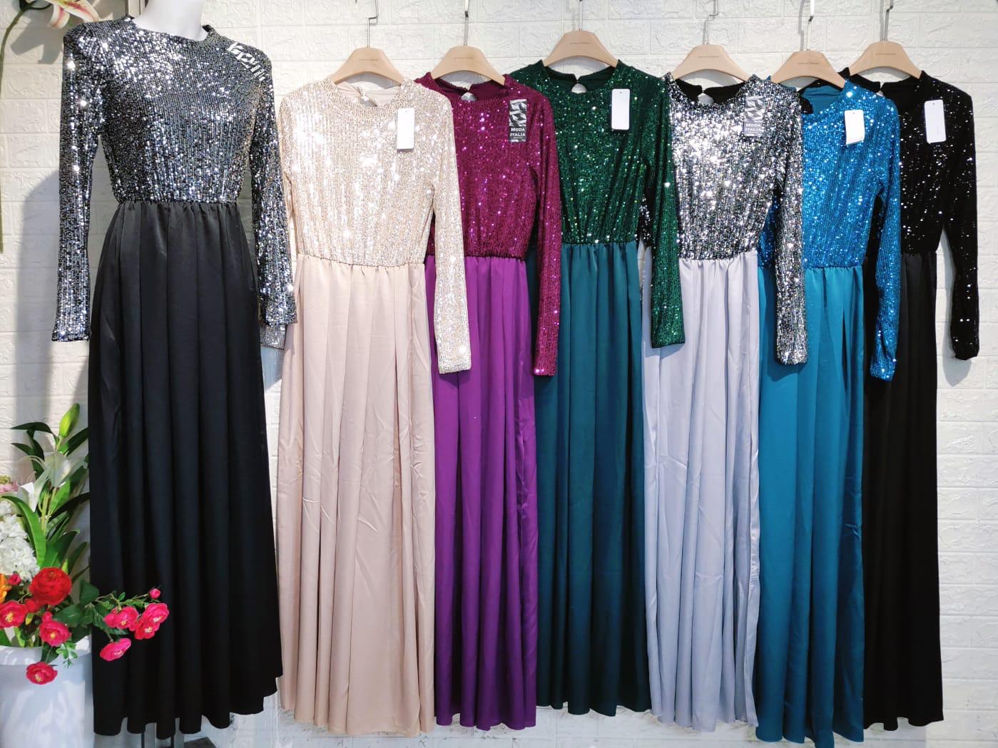 Abito Elegante con Design Raffinato