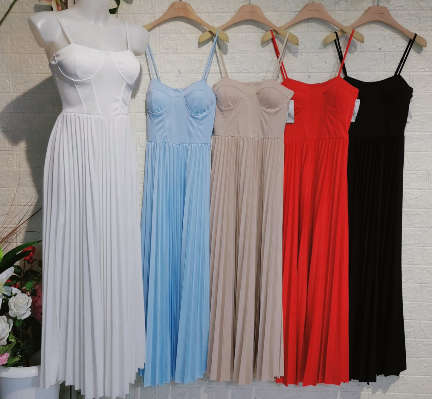 Abito elegante in tessuto pregiato