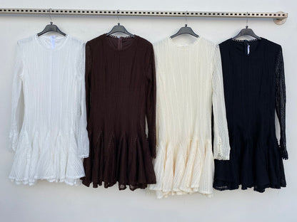 Abito elegante in tessuto leggero