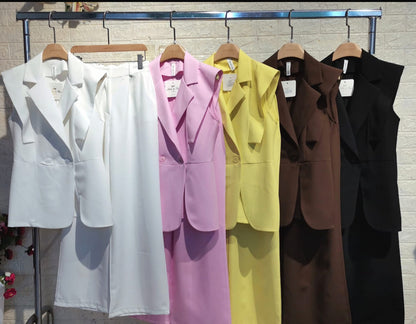 Completo elegante in tessuto pregiato