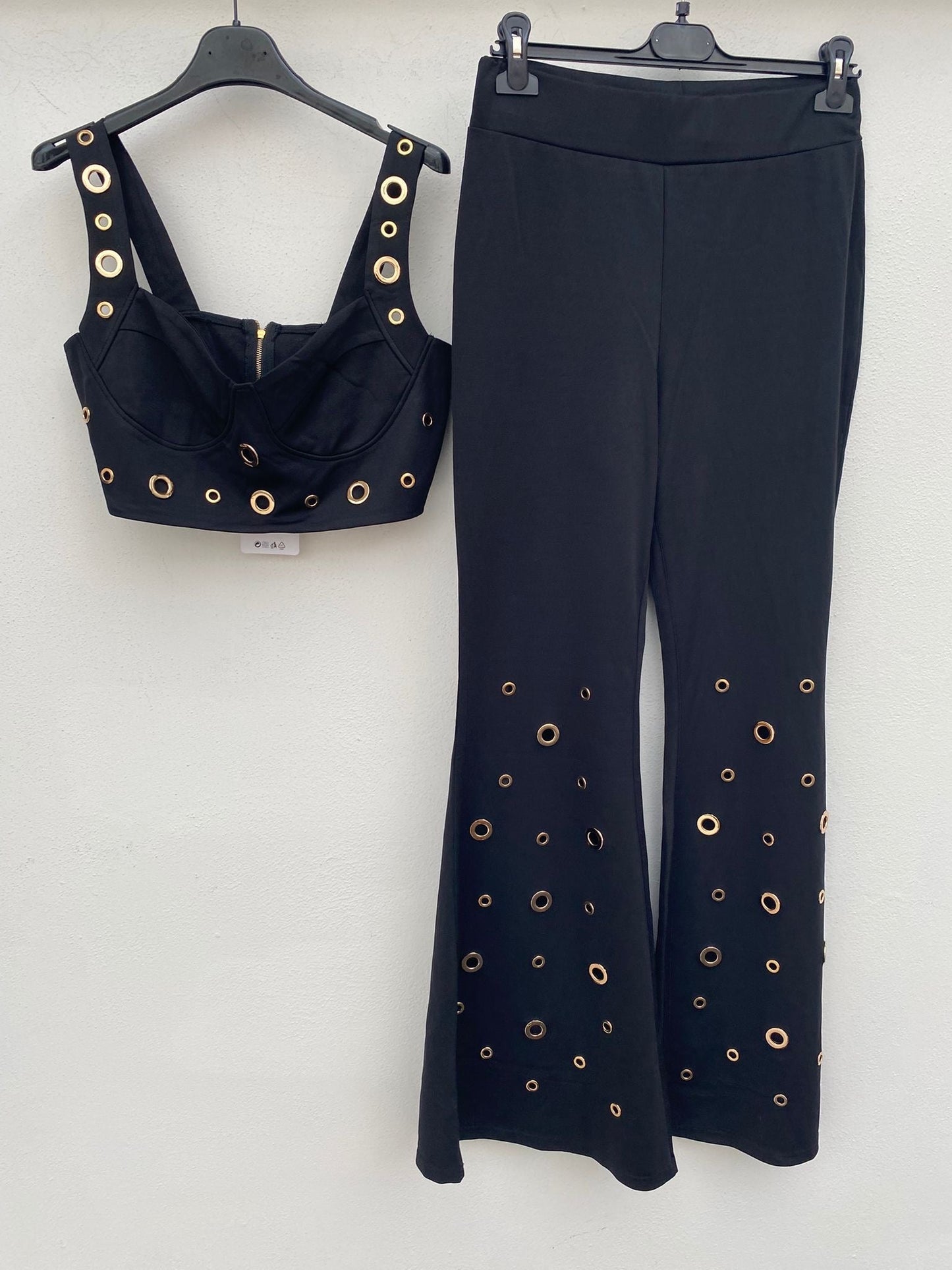 Completo Elegante in Tessuto Pregiato