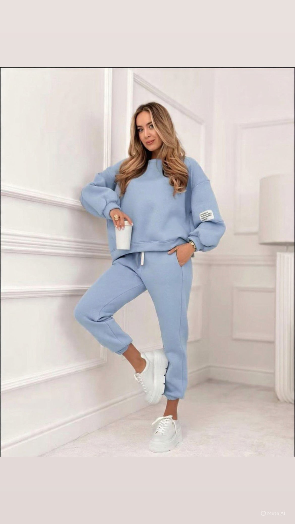 Tuta sportiva in tessuto tecnico