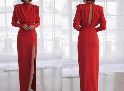 Abito elegante in tessuto leggero con dettagli raffinati.