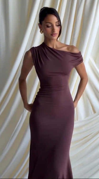 Abito Elegante in Tessuto Leggero