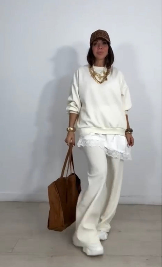 Completo elegante in tessuto leggero