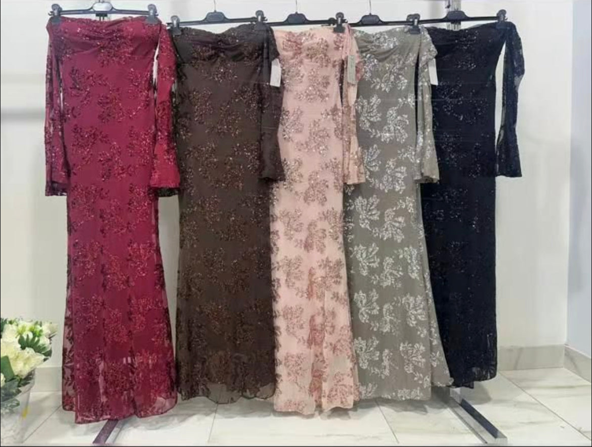 Abito elegante in tessuto pregiato