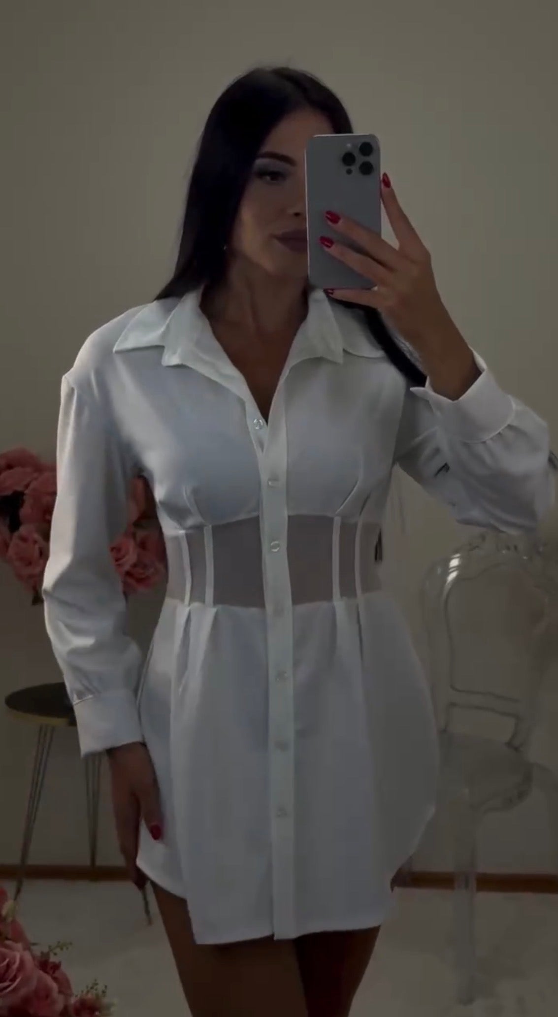 Abito elegante in tessuto pregiato