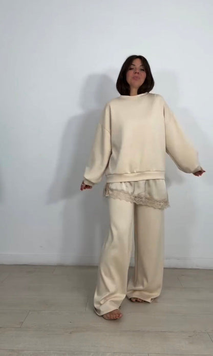 Completo elegante in tessuto leggero