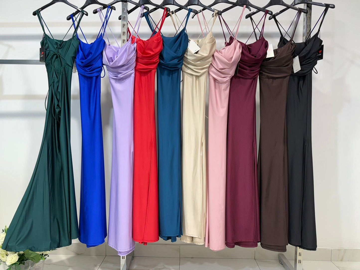 Abito Elegante in Tessuto Leggero