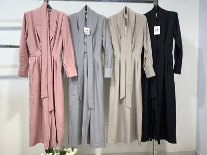 Tuta elegante con design moderno