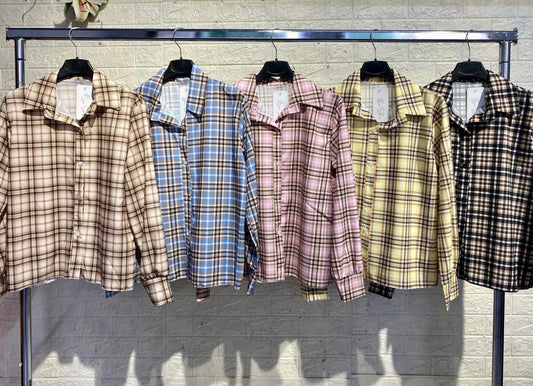 Camicia in cotone a maniche lunghe con colletto classico