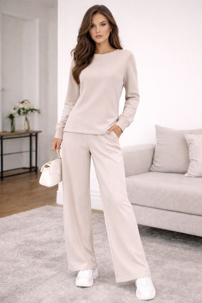 Completo da Uomo Elegante in Tessuto Leggero
