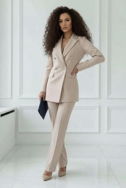 Completo Elegante in Stile Cannes