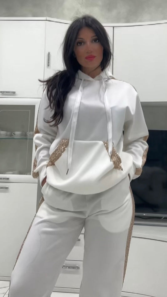 Completo sportivo elegante