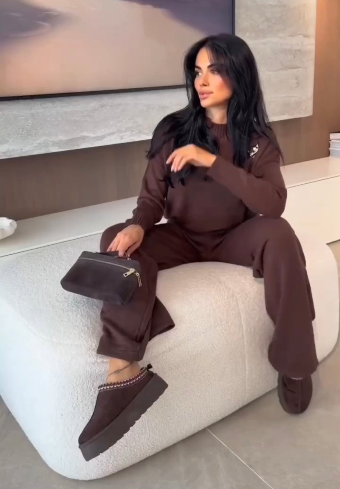 Completo elegante in tessuto leggero