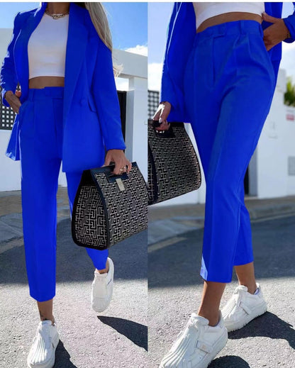 Completo elegante in tessuto pregiato