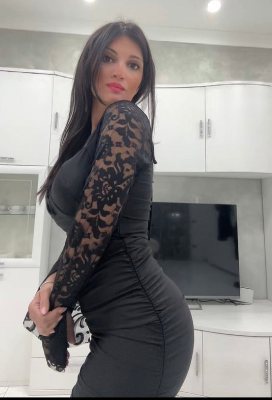 Abito Elegante in Tessuto Leggero