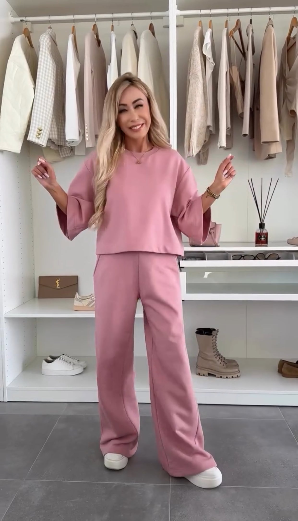 Tuta elegante in tessuto morbido