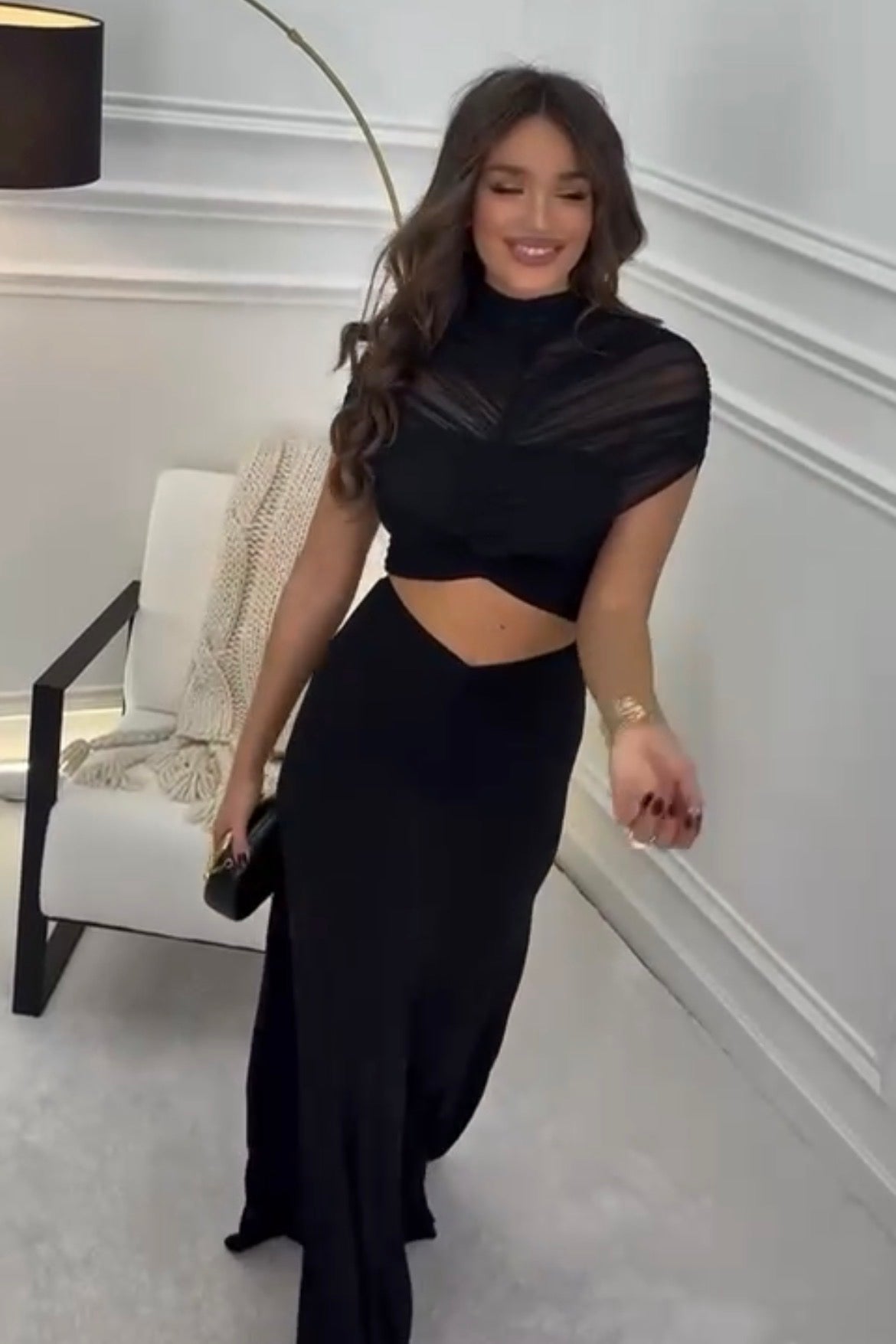 Abito elegante in tessuto leggero