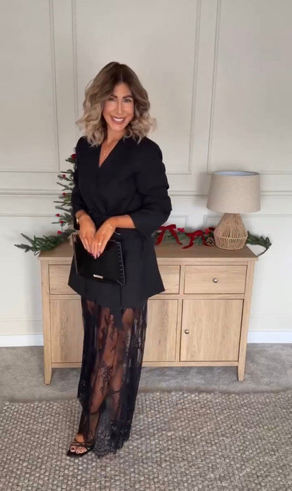 Gonna in tessuto leggero con design elegante