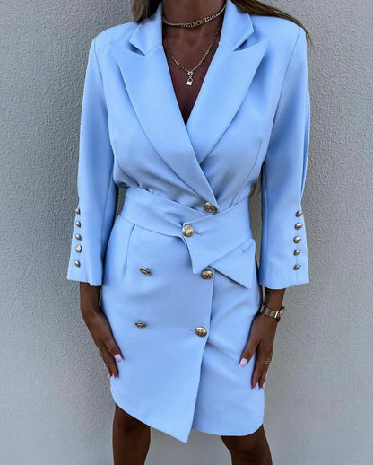 Abito elegante in tessuto leggero