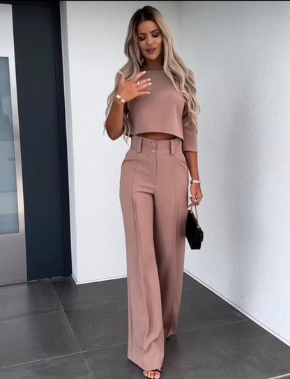 Completo elegante in tessuto pregiato