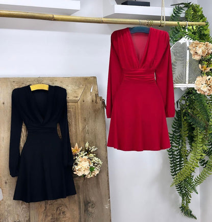 Abito elegante in tessuto leggero