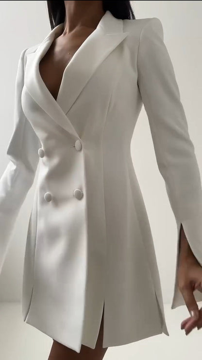 Abito elegante in tessuto leggero