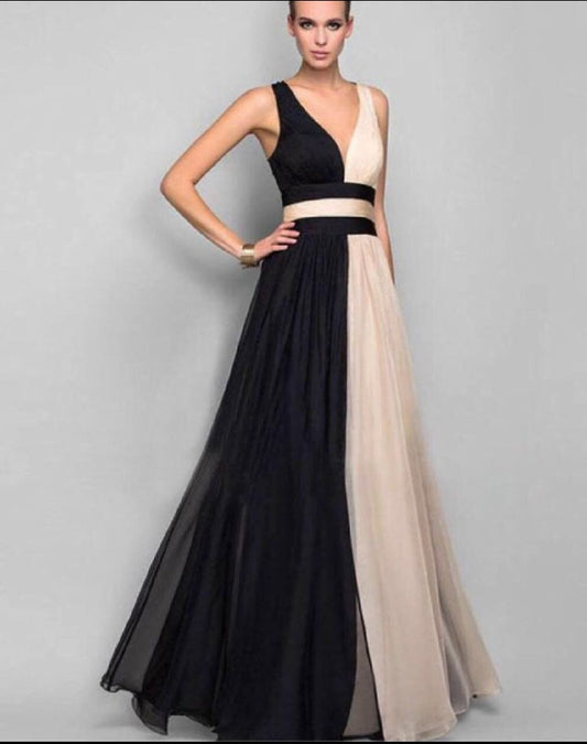 Abito elegante in tessuto leggero con scollo a V e maniche corte