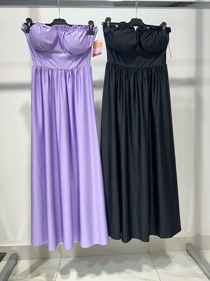 Abito elegante in tessuto leggero con scollo a V