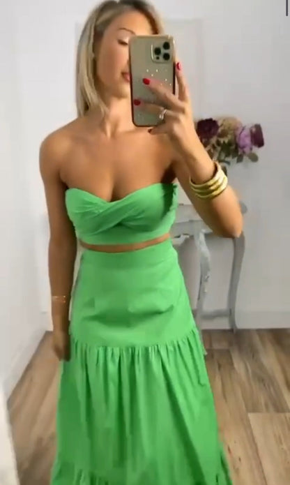 Completo Elegante in Tessuto Leggero