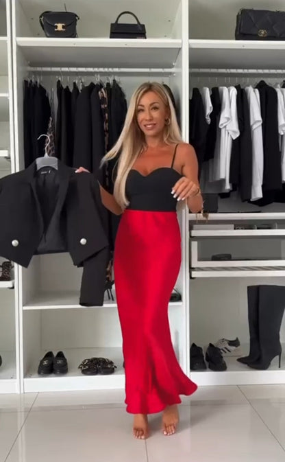 Completo composto da gonna, body e giacca