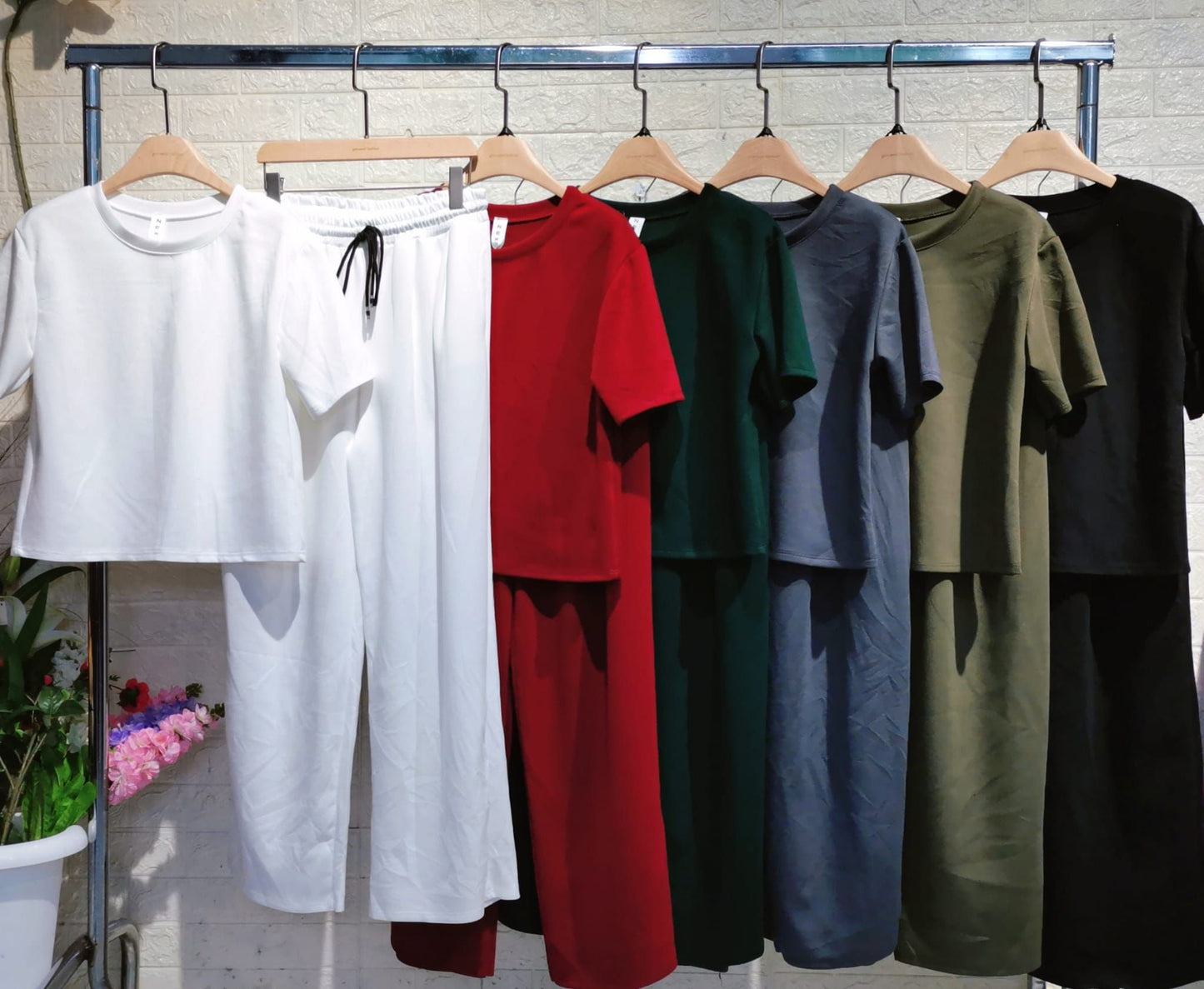 Completo elegante in tessuto leggero