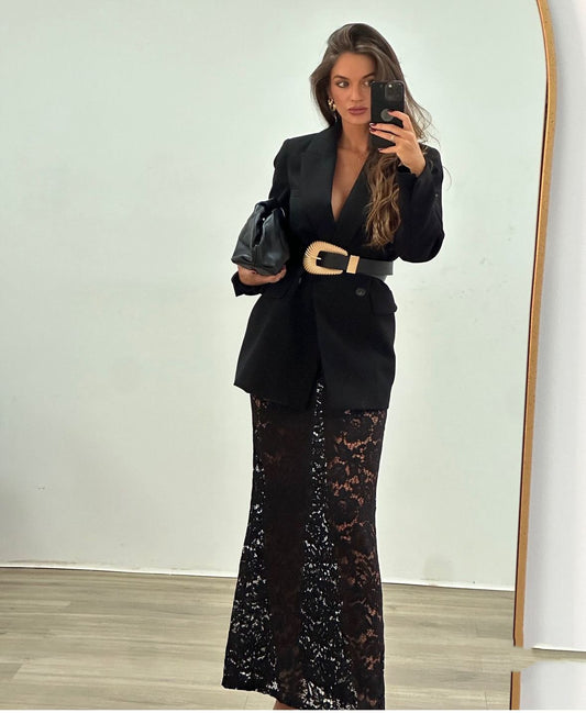 Completo Elegante in Tessuto Morbido