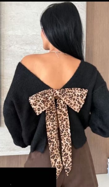 Maglia con Dettaglio Fiocco