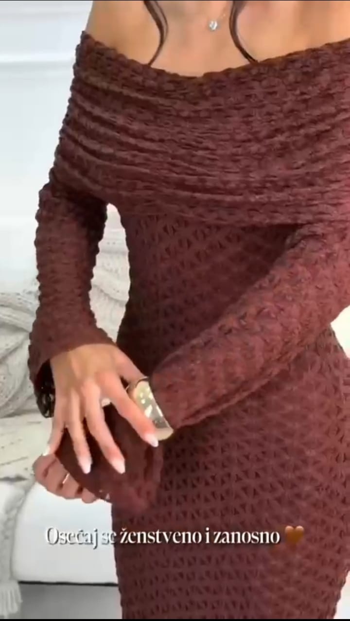 Abito elegante con dettagli raffinati