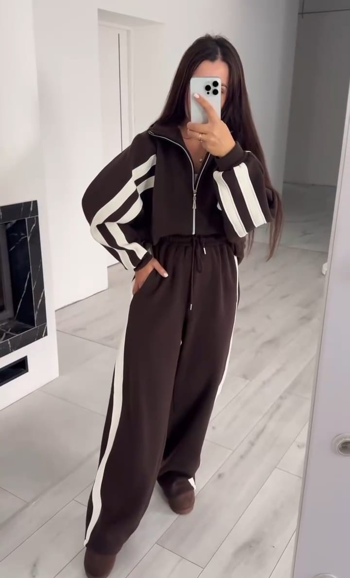 Tuta sportiva in tessuto tecnico