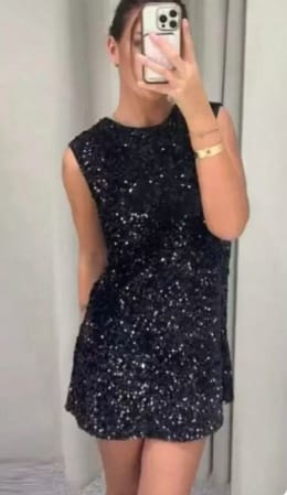 Abito Elegante in Tessuto Morbido