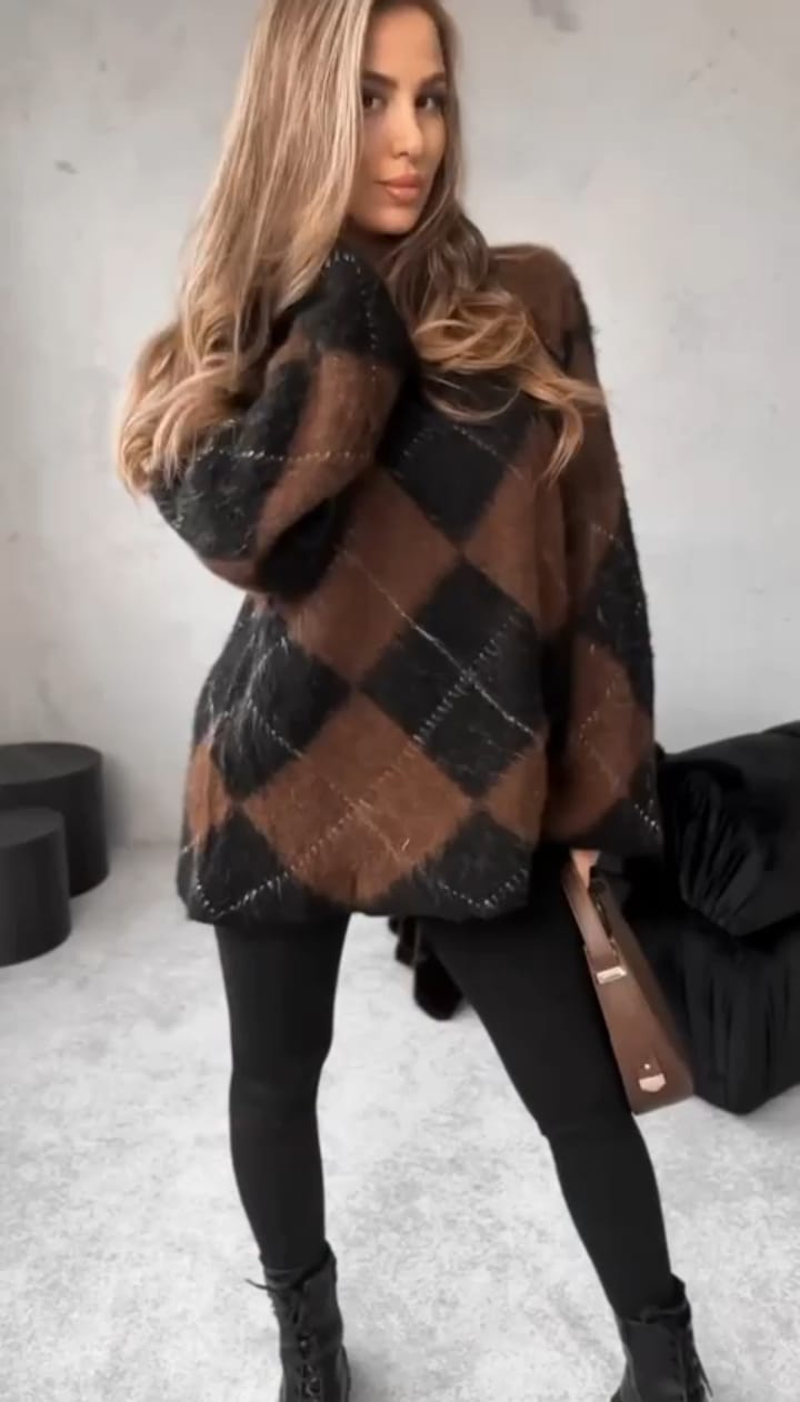 Maglione in Lana Morbida con Collo a Girocollo