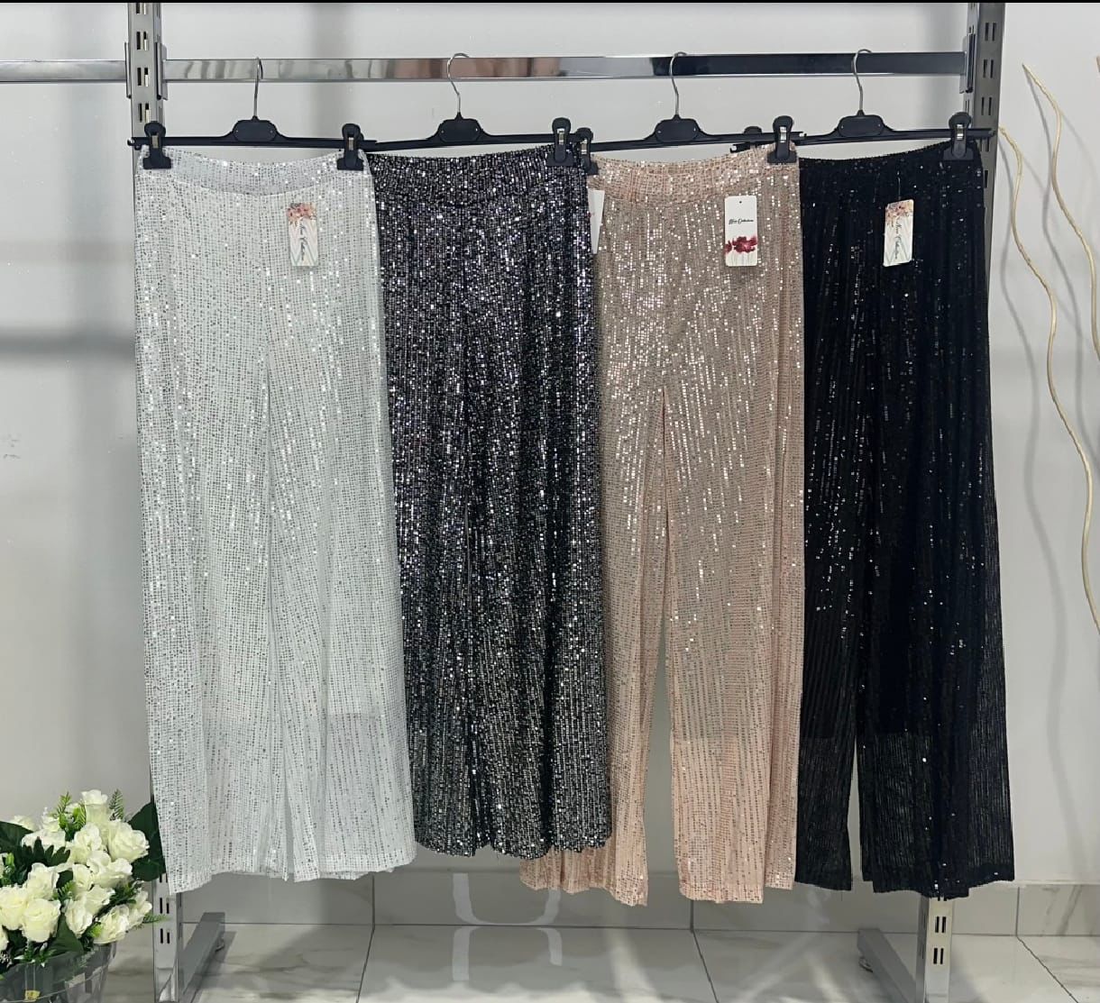 Pantaloni eleganti in tessuto leggero