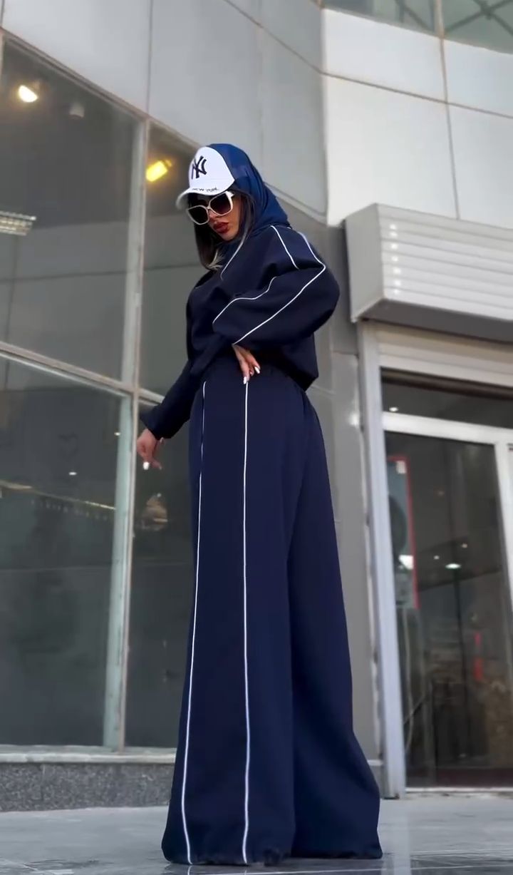 Completo Elegante in Tessuto Leggero