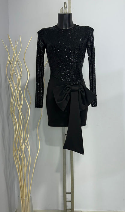 Abito elegante in tessuto pregiato